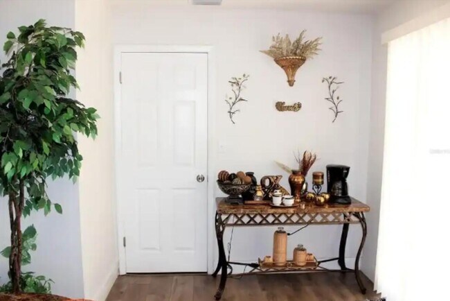 Building Photo - 15144 Jeanie Ln