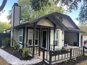 Building Photo - 12019 Stoney Park