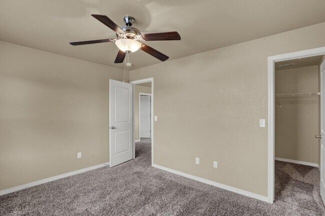 Building Photo - 6507 Donahue Drive