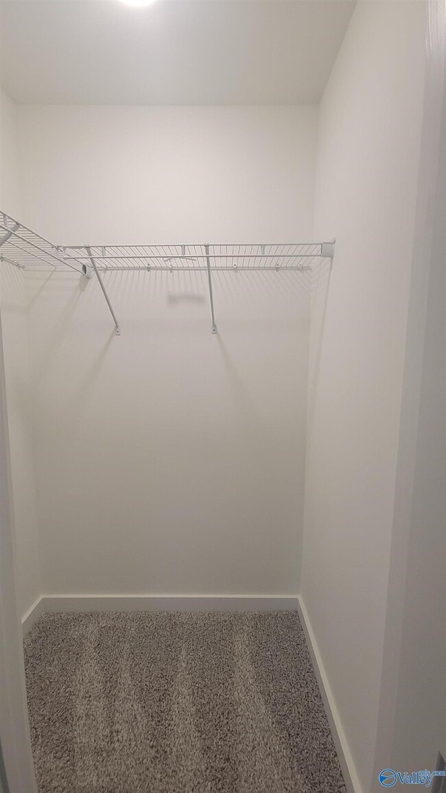 Building Photo - 7597 Discovery Pt Dr NW