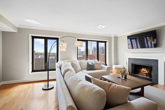 Building Photo - 1080 Wisconsin Ave NW