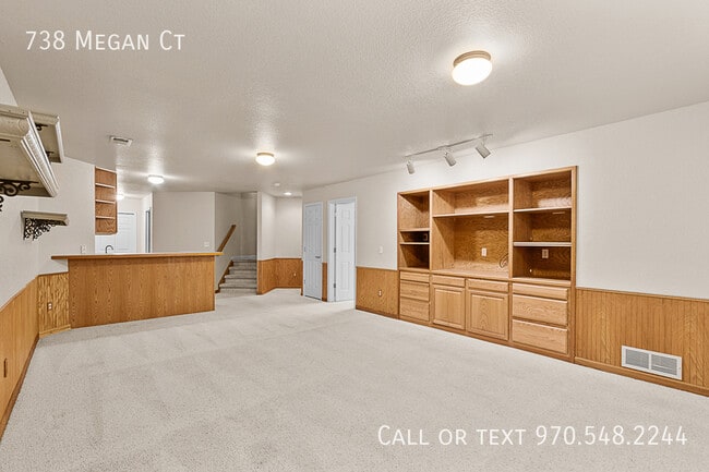 Building Photo - 738 Megan Ct