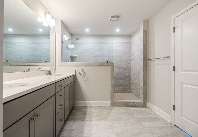 Building Photo - 75 Balfour Run