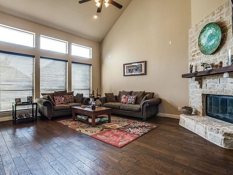 Building Photo - 9595 Knight Ln