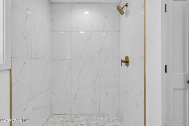 Building Photo - 45 Borden Ave