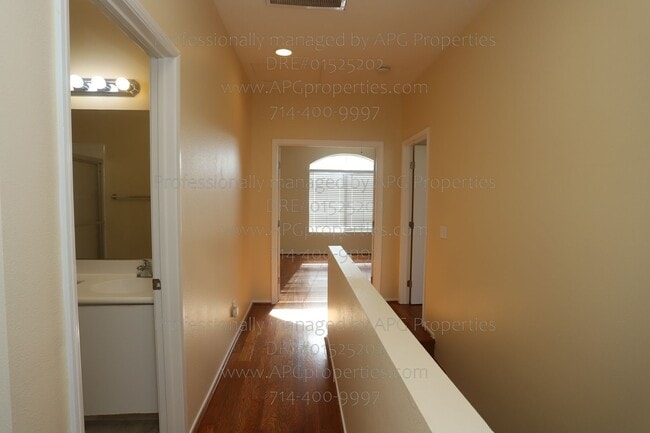 Building Photo - 48 Calle De Los Ninos