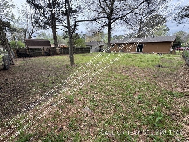 Building Photo - 516 Lehman Dr