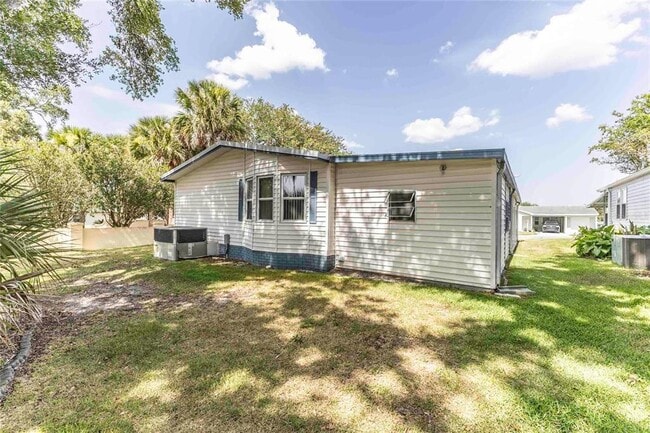 Building Photo - 1159 Paradise Dr