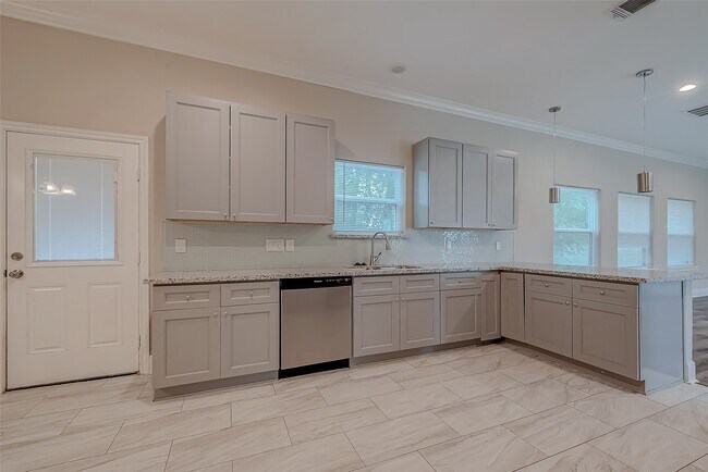 Building Photo - 6020 Fite Rd