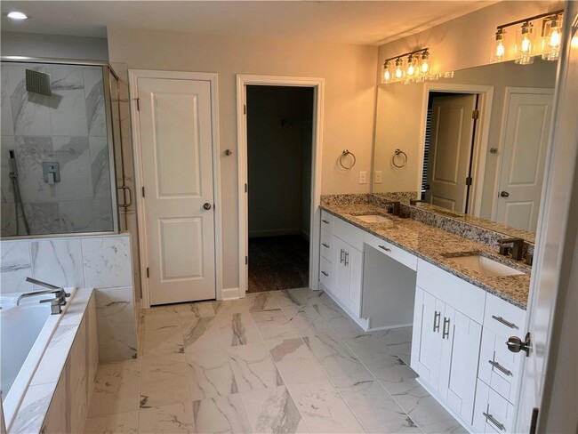 Building Photo - 3710 Renaissance Cir