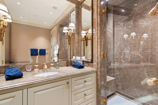 Building Photo - 64 Pitkin Way