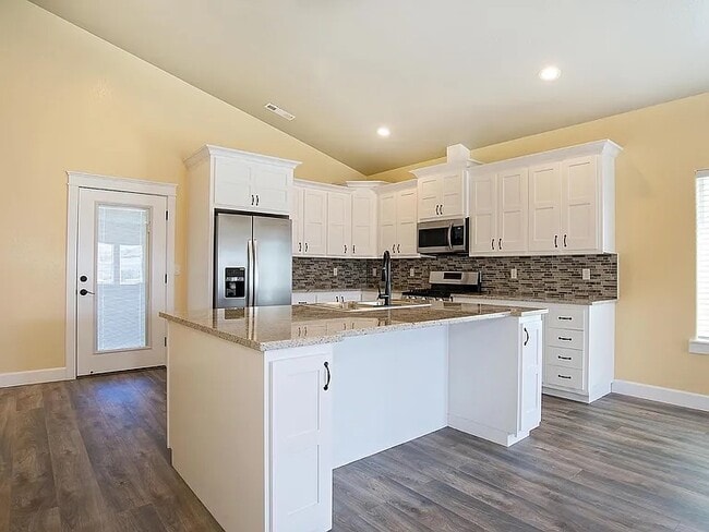 Building Photo - 656 Nobility Dr