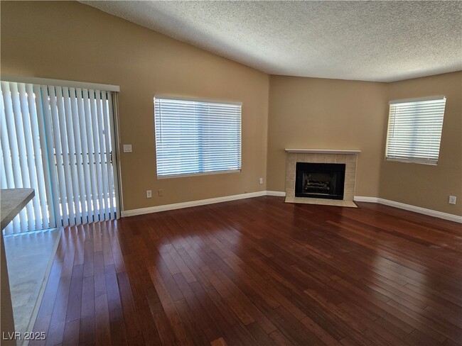 Primary Photo - 1575 W Warm Springs Rd