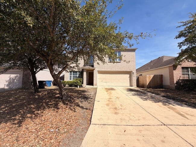 Building Photo - NICE 4 BEDROOM WITH EASY ACCESS TO LACKLAND AFB, SHOPPING, & SEA WORLD