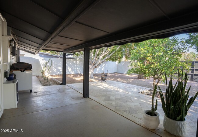 Building Photo - 1307 N 71st St