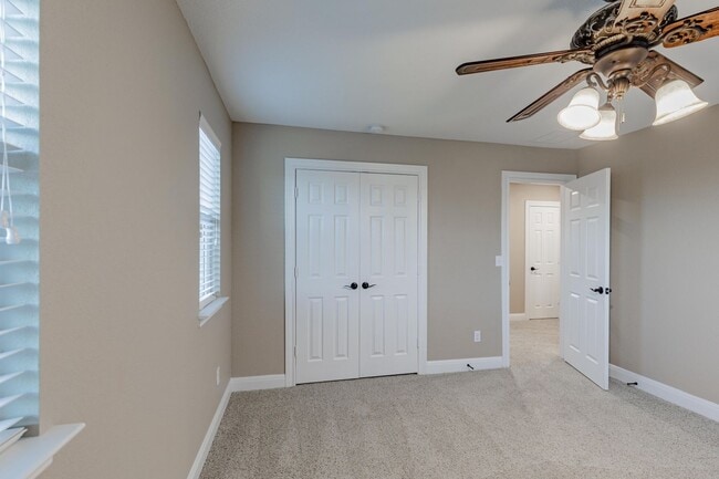 Building Photo - 1605 Constanta Dr