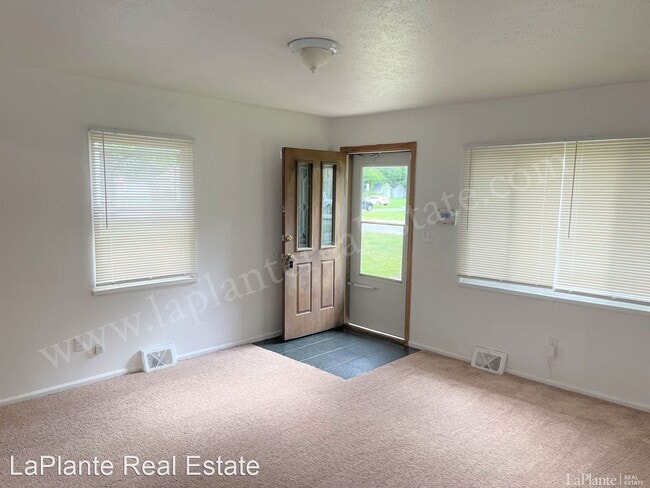 Building Photo - 2 br, 1 bath House - 2538 Oakwood Avenue
