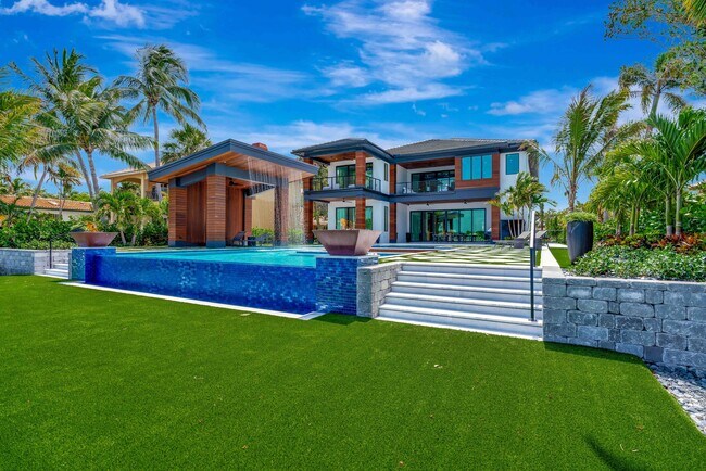 Building Photo - 416 S Lake Dr