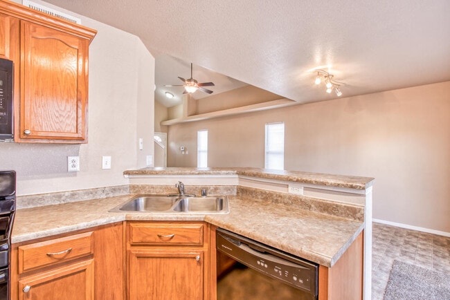 Building Photo - 11717 Lapstone Way