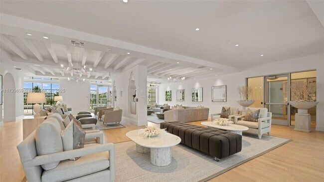 Building Photo - 1717 12th Ave S