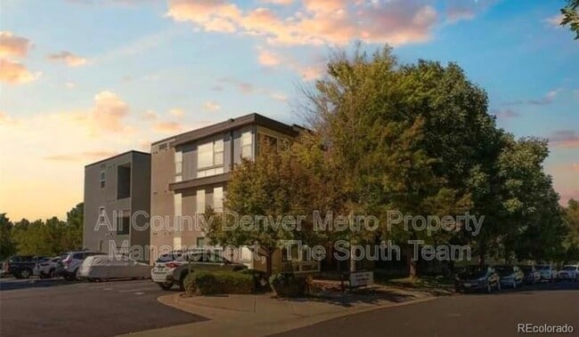 Building Photo - 5201 S Fox St
