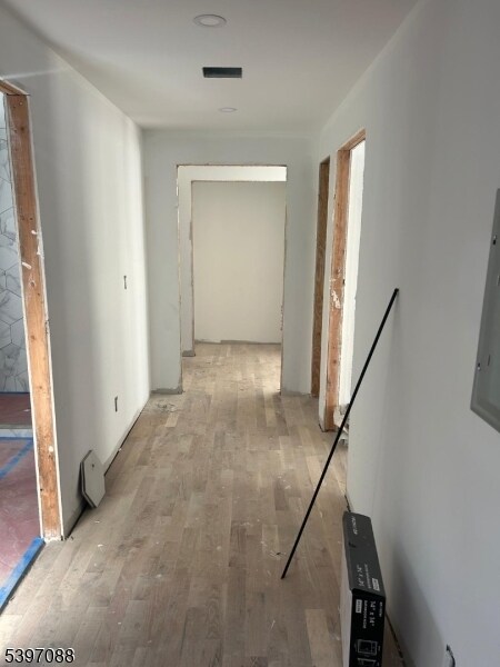 Building Photo - 616 Park Ave