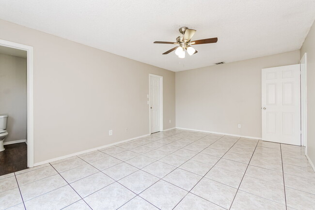 Building Photo - 13417 Utah Woods Ct