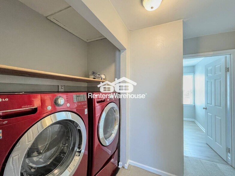 Building Photo - 808 Fraternity Ct