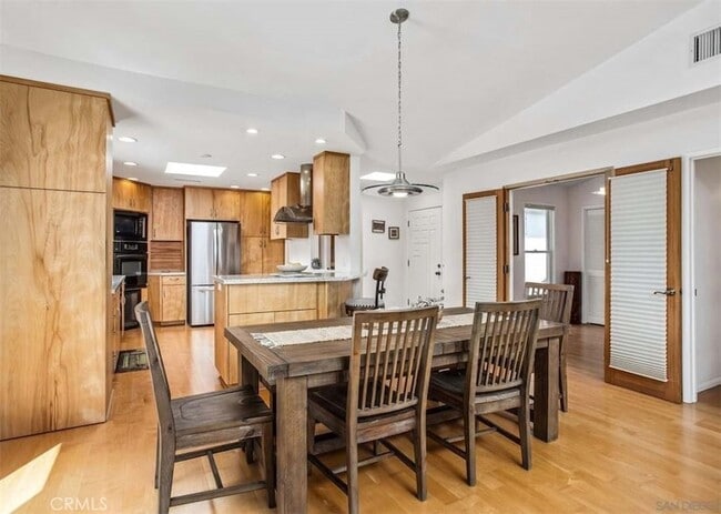 Building Photo - 4472 Mt Herbert Ave