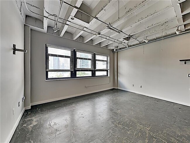 Building Photo - 878 Peachtree St NE