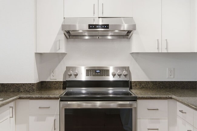 Building Photo - 8100 Oceanview Terrace