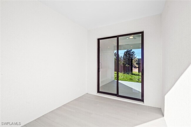 Building Photo - 2064 55th Terrace SW