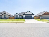 Building Photo - 1041 Monarch Rd