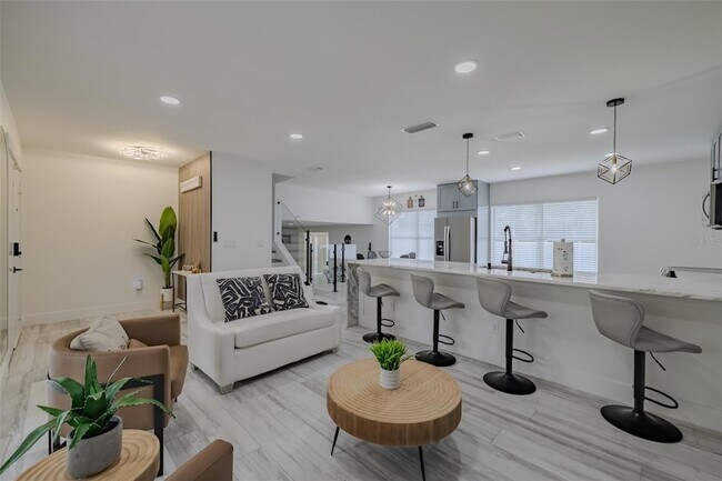 Building Photo - 23700 Lake Hills Dr