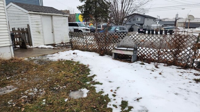 Building Photo - pin00