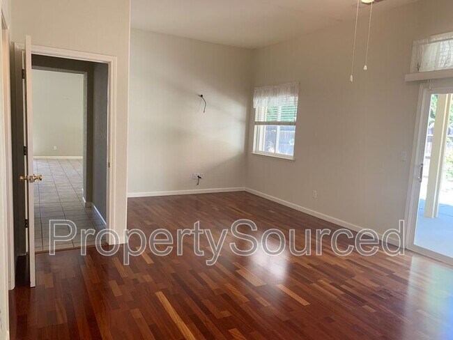 Building Photo - 857 Tannehill Dr
