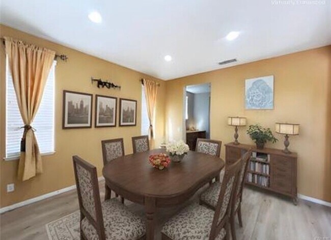 Building Photo - 17231 Greentree Dr