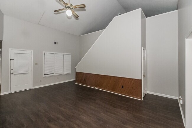 Building Photo - 8367 Stavenger Cove