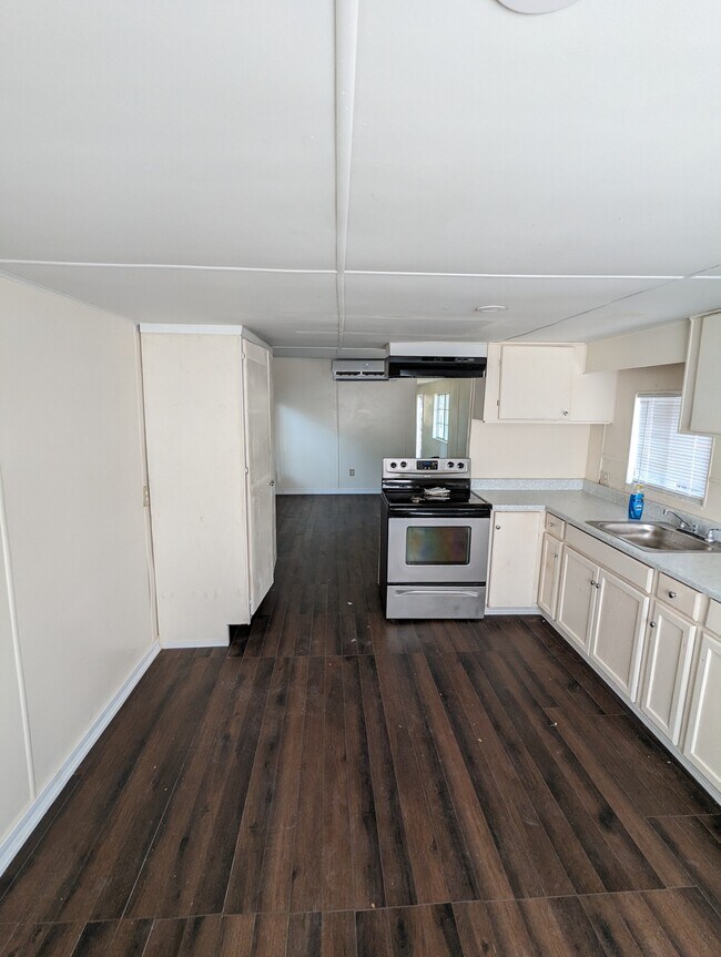 Building Photo - 21442 Coyote Trl