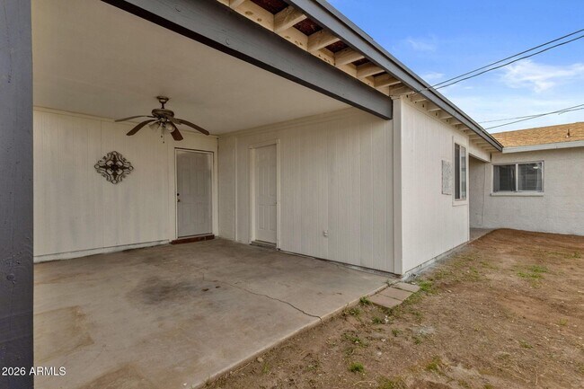 Building Photo - 3428 W Willetta St