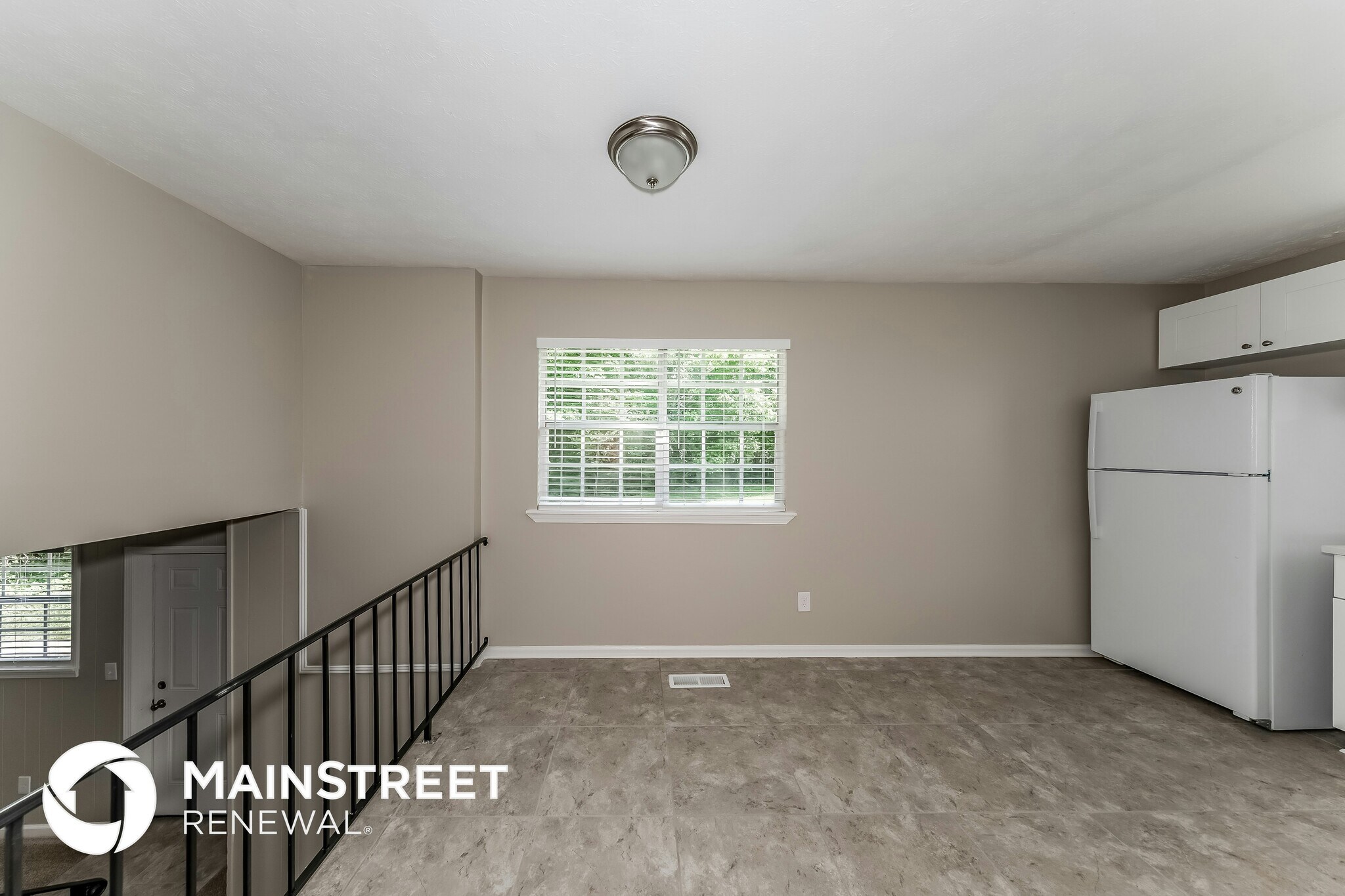 Building Photo - 305 St John Rd NW