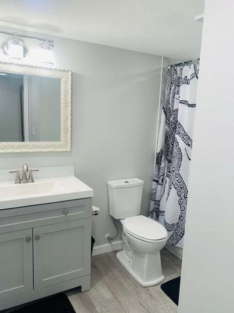 Building Photo - 145 Yacht Club Way