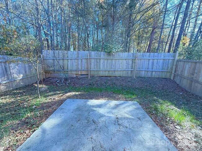 Building Photo - 6735 Moss Lake Rd