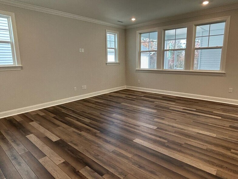 Building Photo - 192 Edge Of Auburn Blvd