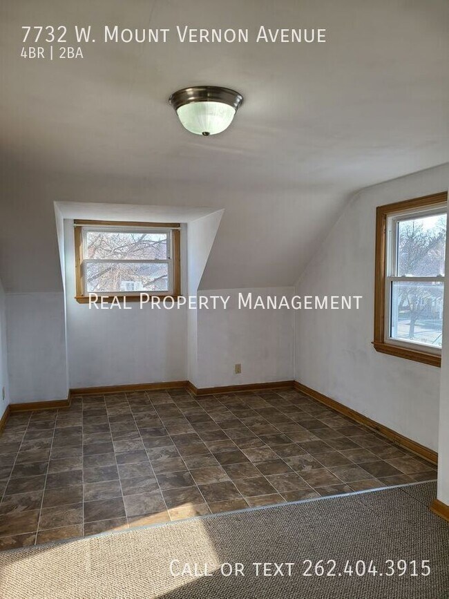 Building Photo - 7732 W Mt Vernon Ave