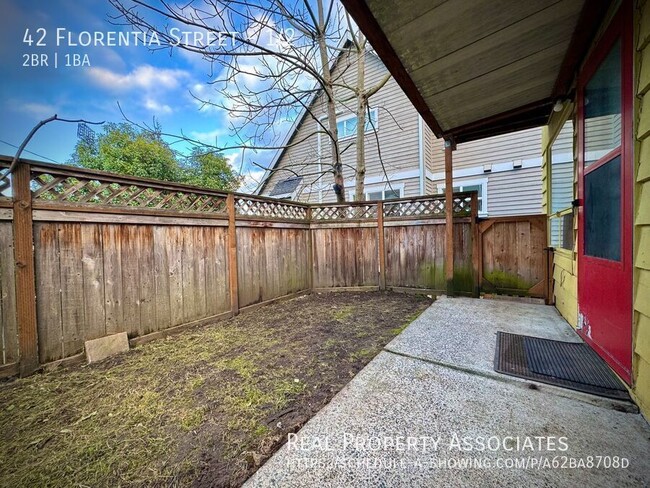 Primary Photo - Charming 2-Bedroom, 1-Bath Unit for Rent i...