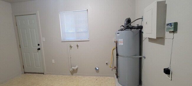 Building Photo - 2891 Alfreda Way