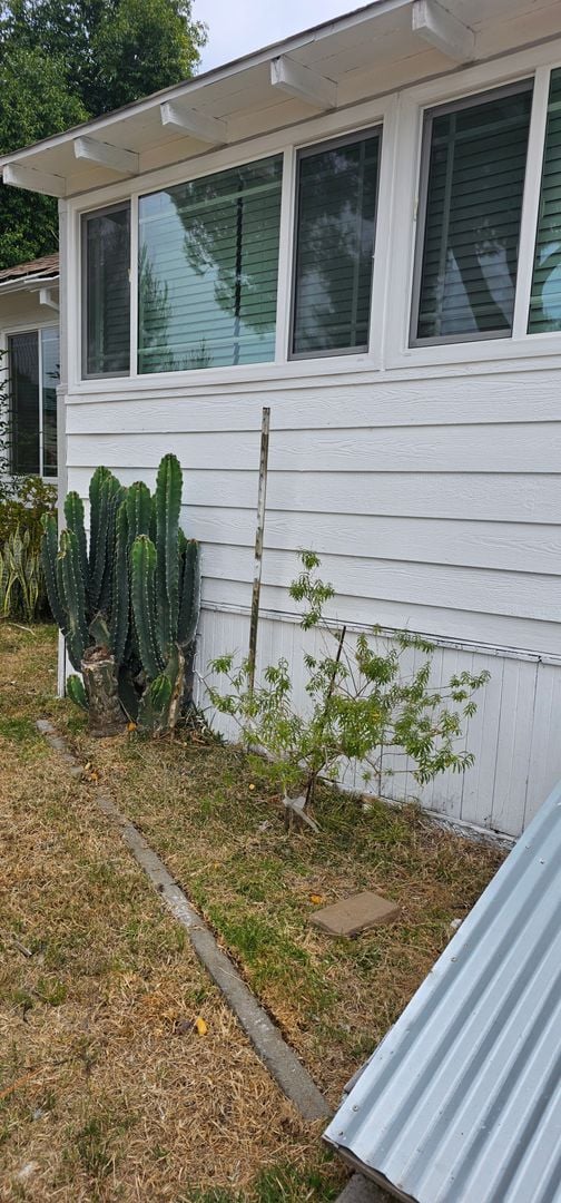 Building Photo - Half Acre Totally Remodeled House...