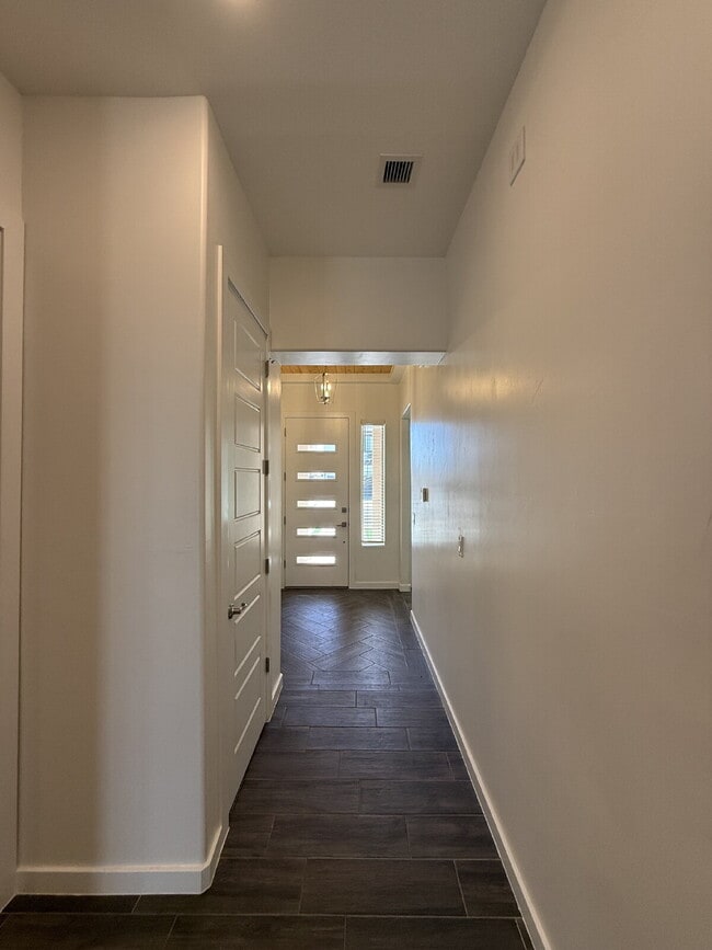 Building Photo - 13389 Carterton Ave