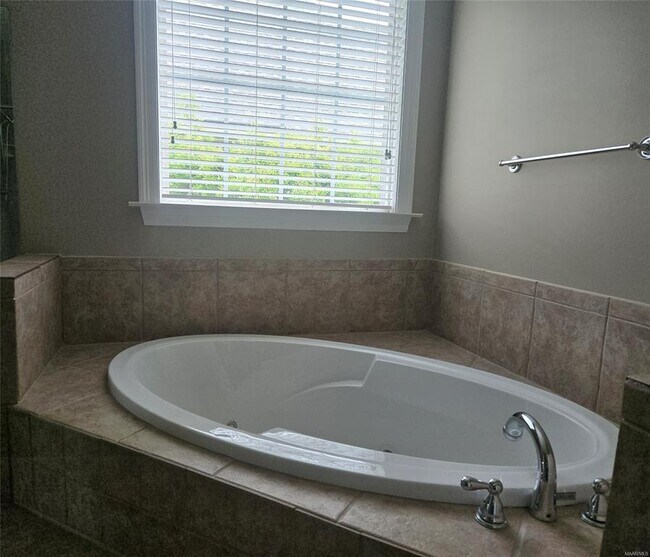 Building Photo - 8918 Autumnbrooke Way